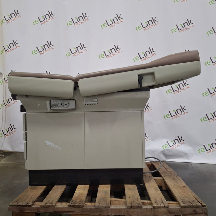 Midmark 404 Exam Table