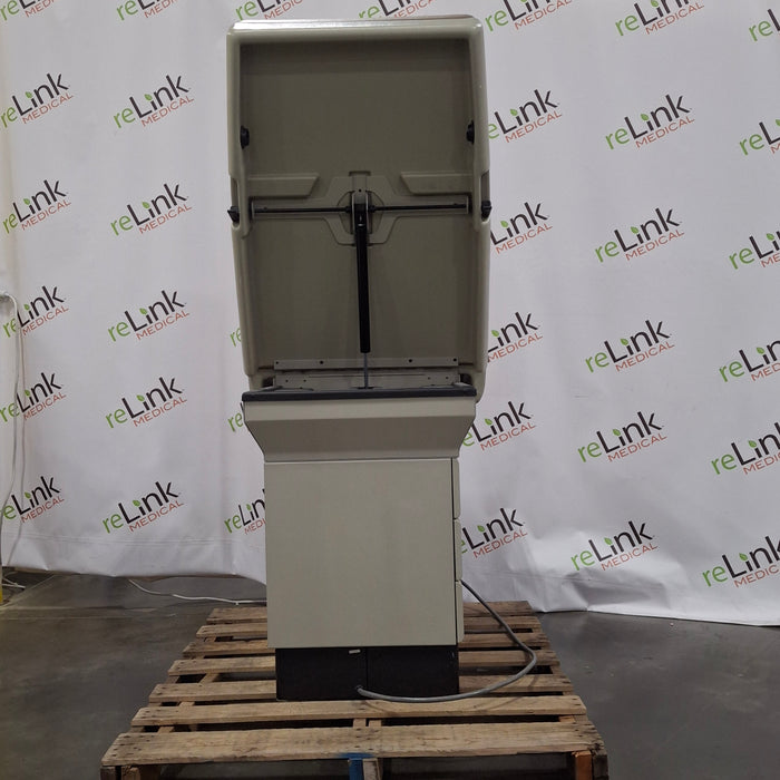 Midmark 404 Exam Table