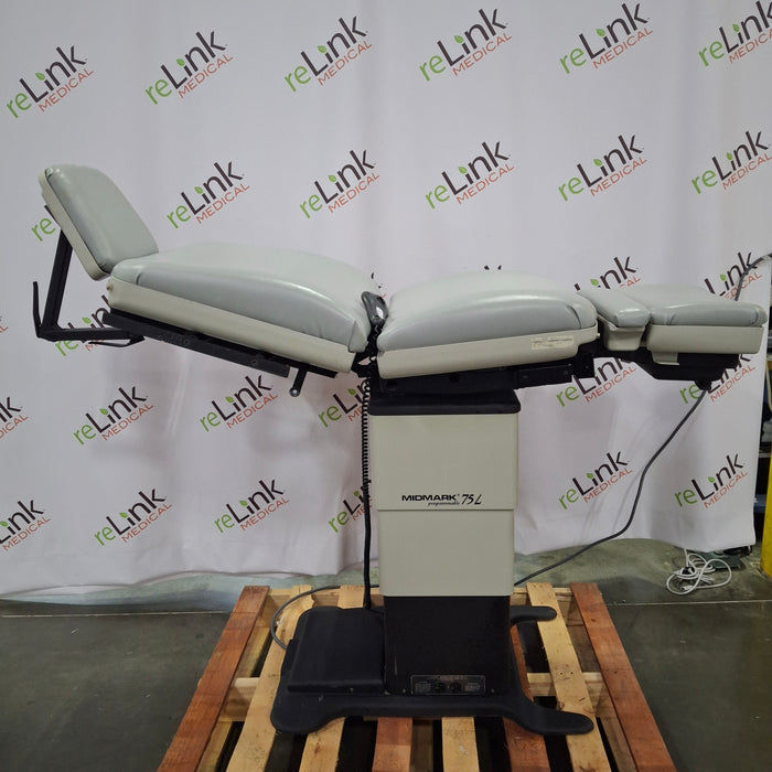 Midmark 411 Power Exam Table
