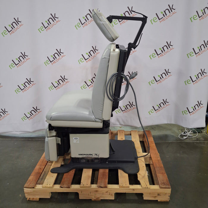 Midmark 411 Power Exam Table
