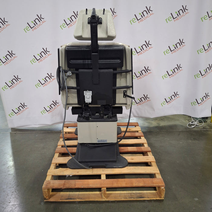 Midmark 411 Power Exam Table