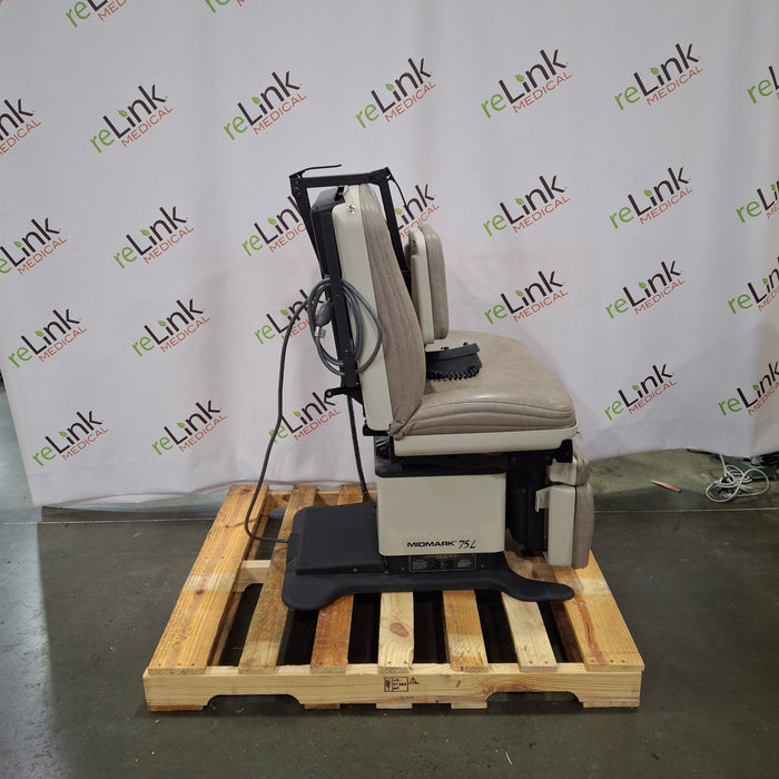 Midmark 411 Power Exam Table