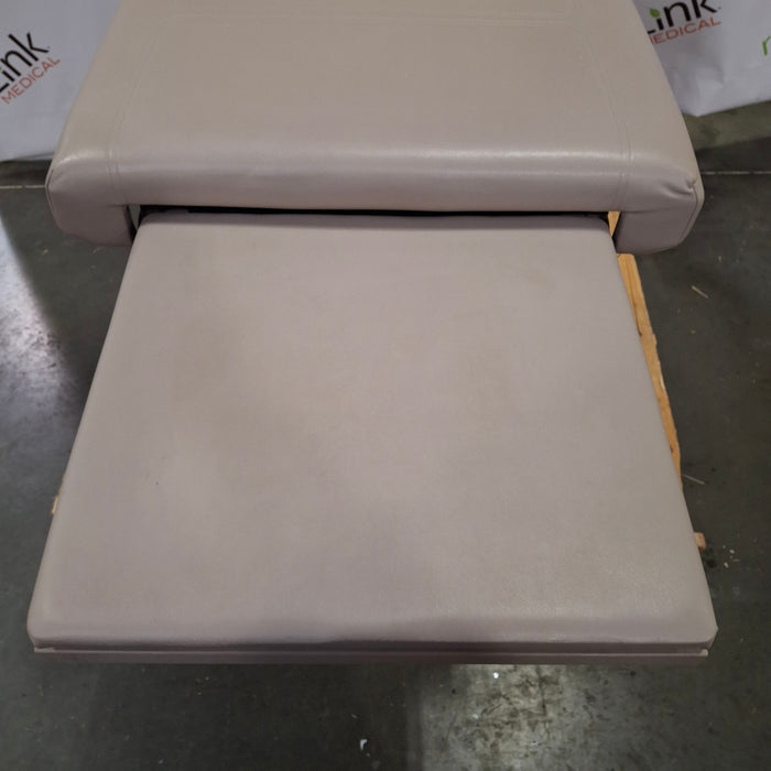 Midmark Ritter Model 104 Exam Table