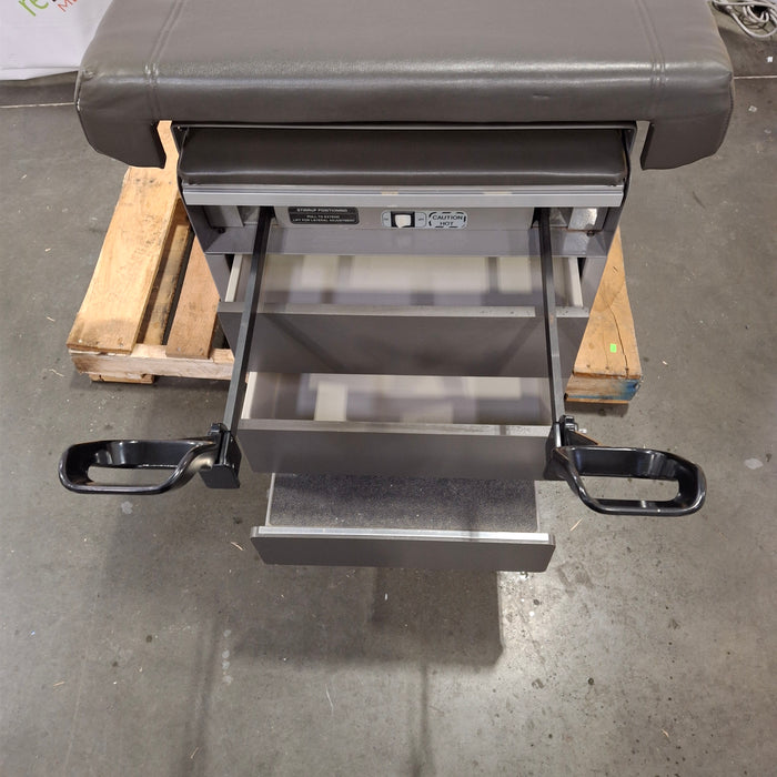 Midmark Ritter Model 104 Exam Table