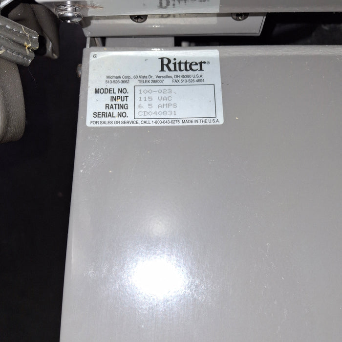 Midmark Ritter Model 104 Exam Table