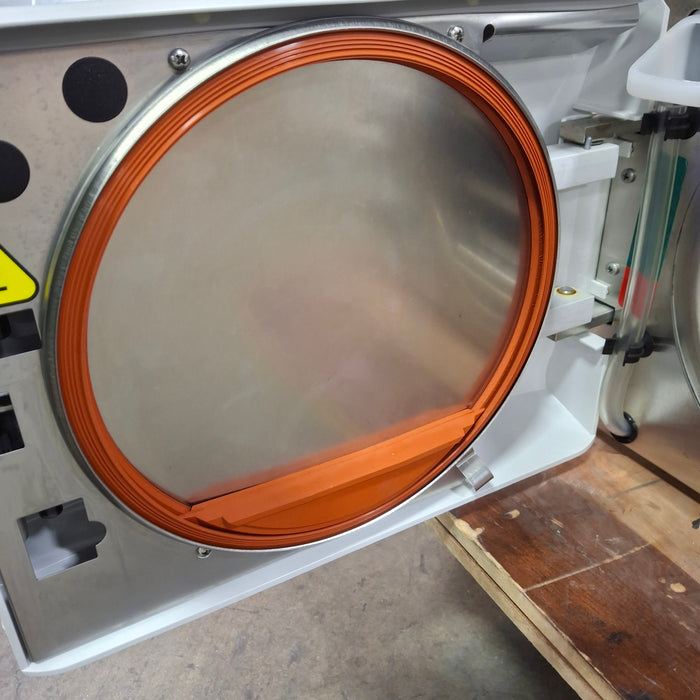 Midmark Ritter M9-042 UltraClave Autoclave Sterilizer