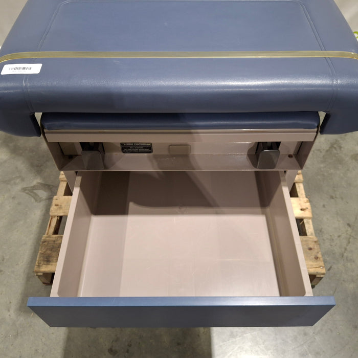 Midmark Ritter 100 Exam Table