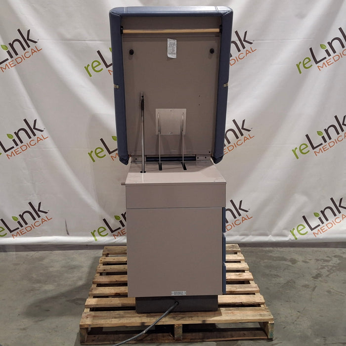 Midmark Ritter 100 Exam Table