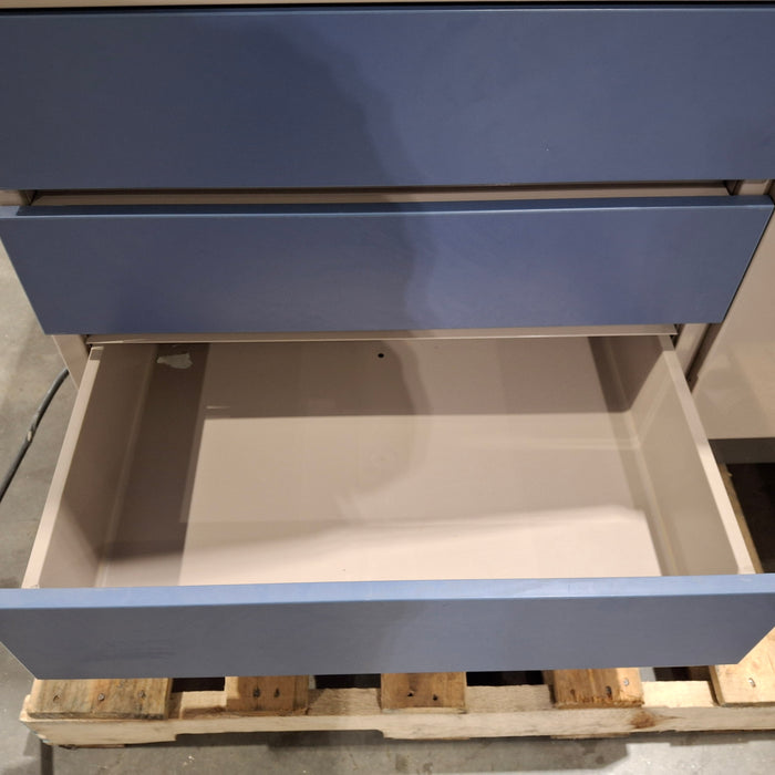 Midmark Ritter 100 Exam Table