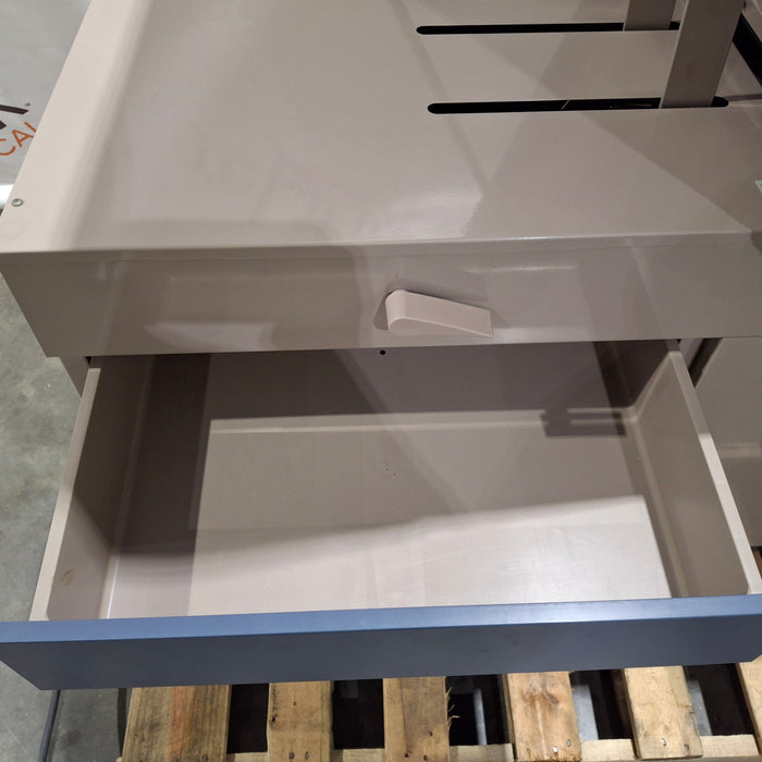 Midmark Ritter 100 Exam Table