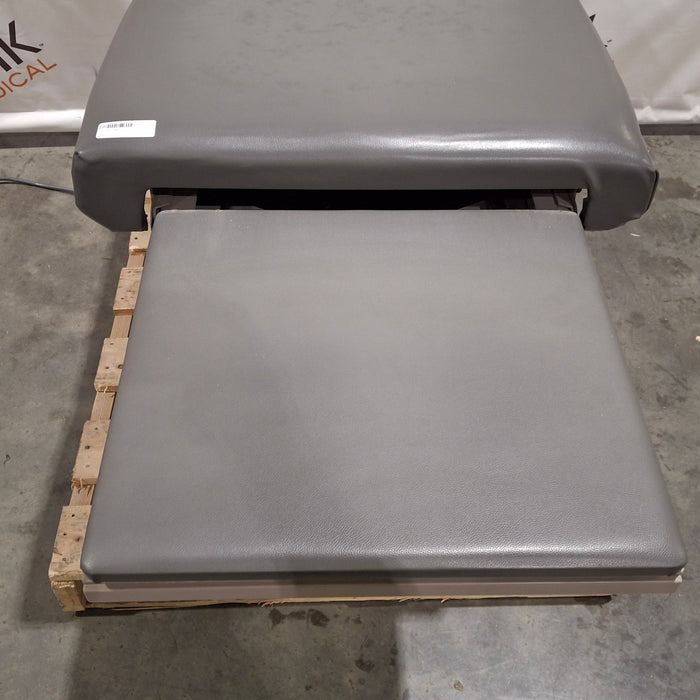 Ritter 104 Exam Table