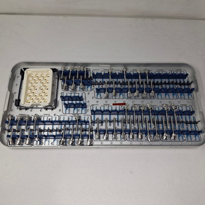 Medtronic CD Horizon Legacy Uni-Axial Screw Implant Tray