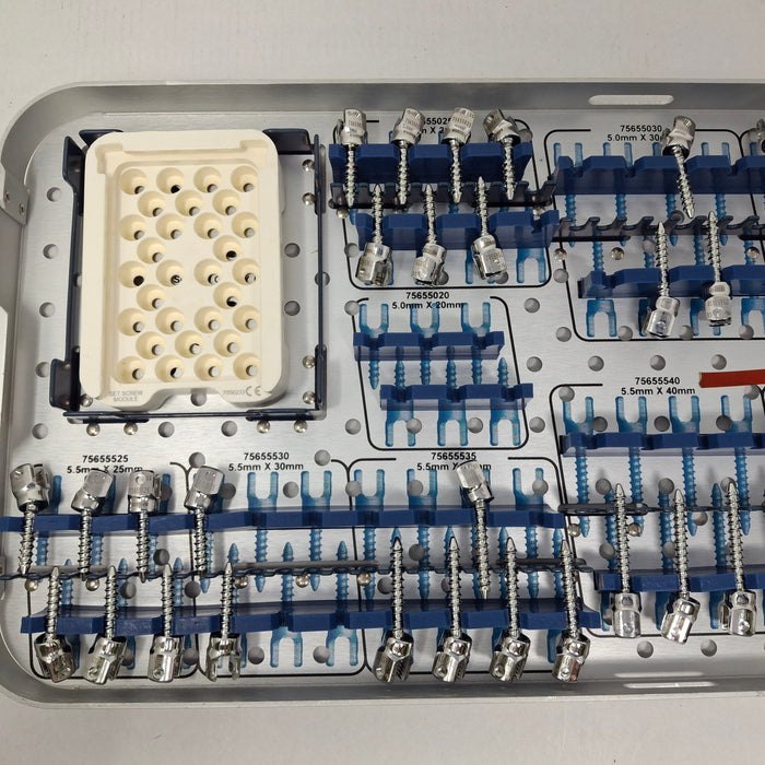 Medtronic CD Horizon Legacy Uni-Axial Screw Implant Tray