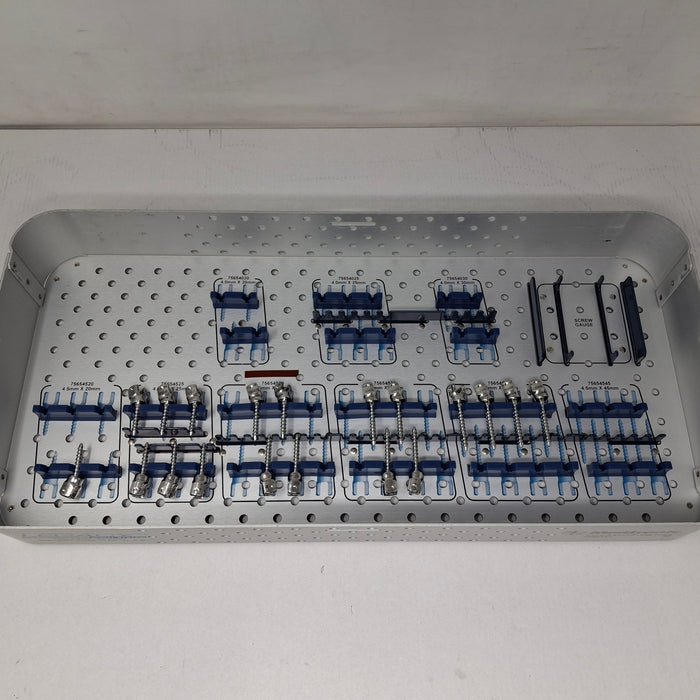 Medtronic CD Horizon Legacy Uni-Axial Screw Implant Tray