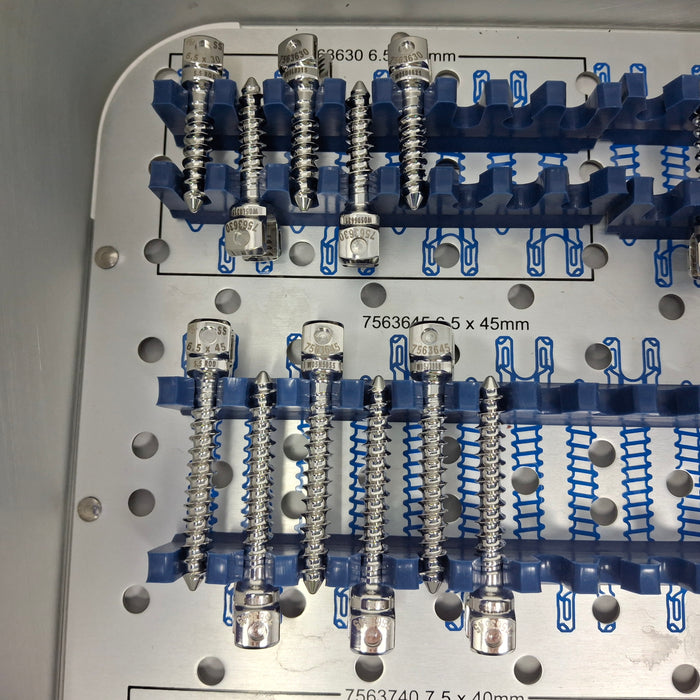 Medtronic CD Horizon Legacy Fixed Angle Screws Implant Tray