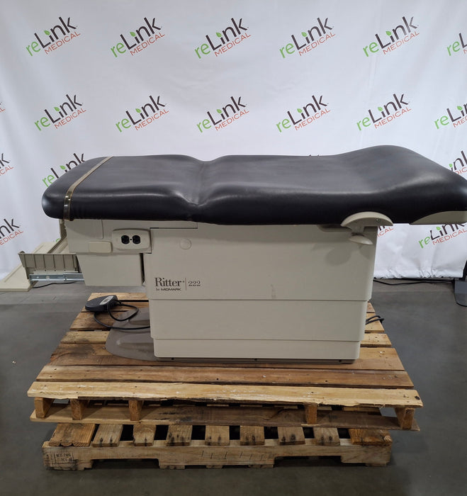 Midmark 222 Procedure Chair