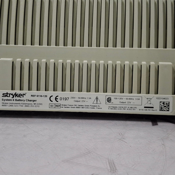 Stryker System 6 6110-120 Battery Charger