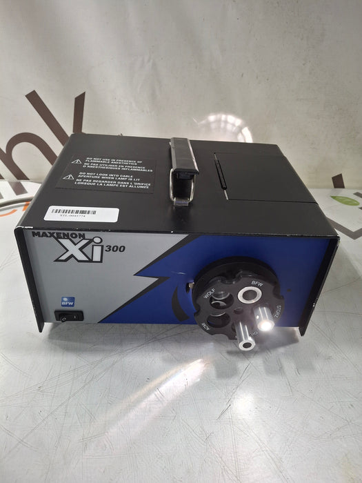 BFW, Inc. Maxenon Xi 300 Light Source