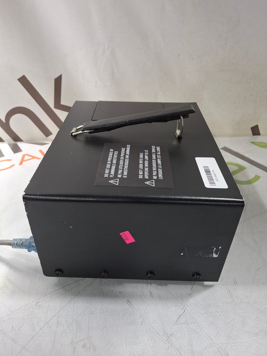 BFW, Inc. Maxenon Xi 300 Light Source
