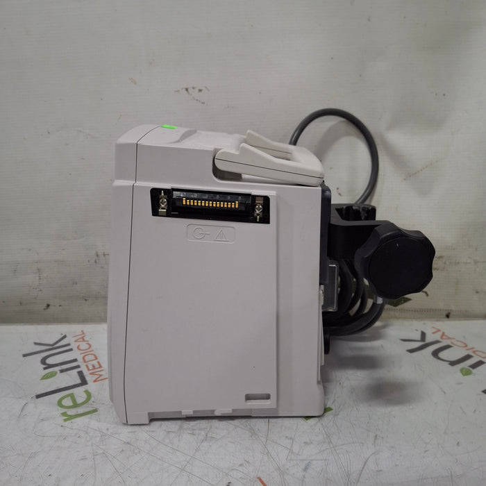 CareFusion Alaris 8015 Large Screen POC Infusion Pump