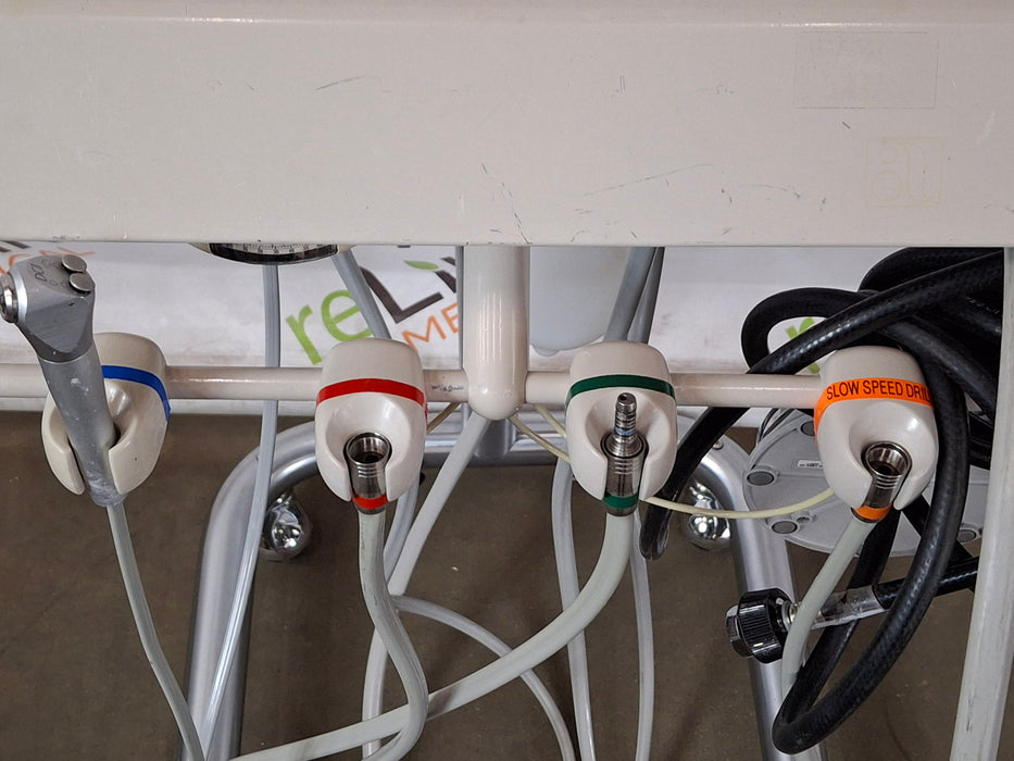 A-Dec Decade 2562 Doctors Cart