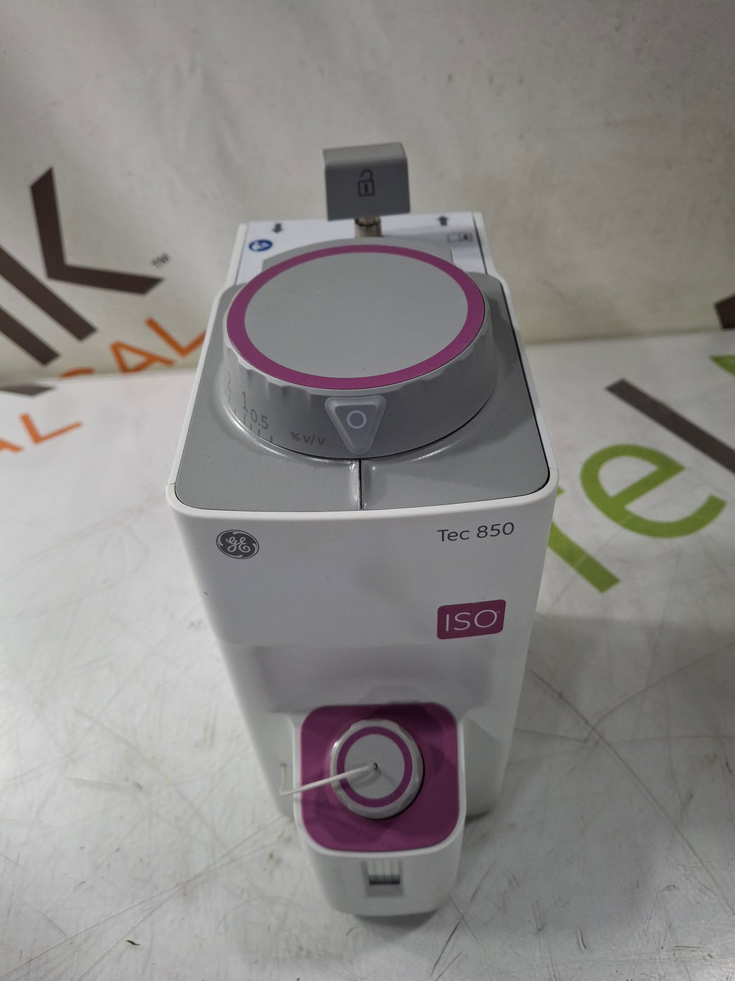 Datex-Ohmeda Tec 850 Isoflurane Vaporizer