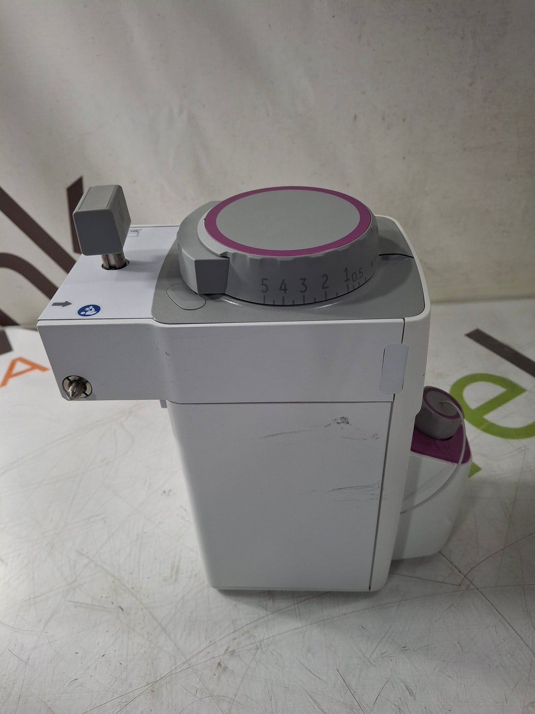 Datex-Ohmeda Tec 850 Isoflurane Vaporizer