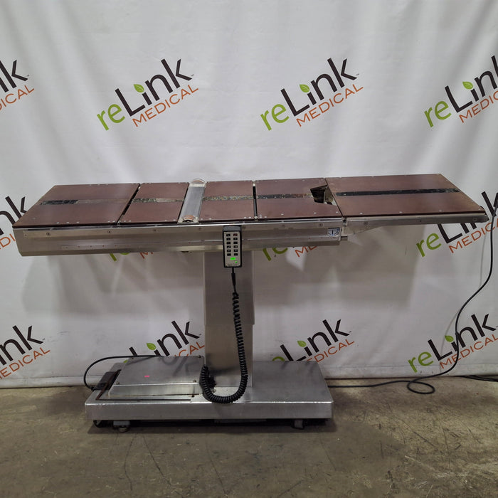 Skytron 3100 Surgical Table