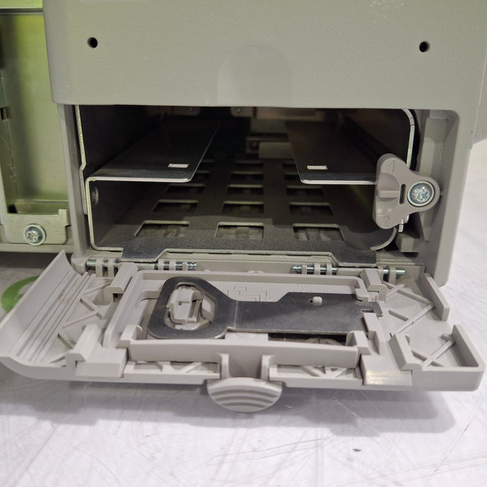 Philips IntelliVue MP50 Patient Monitor