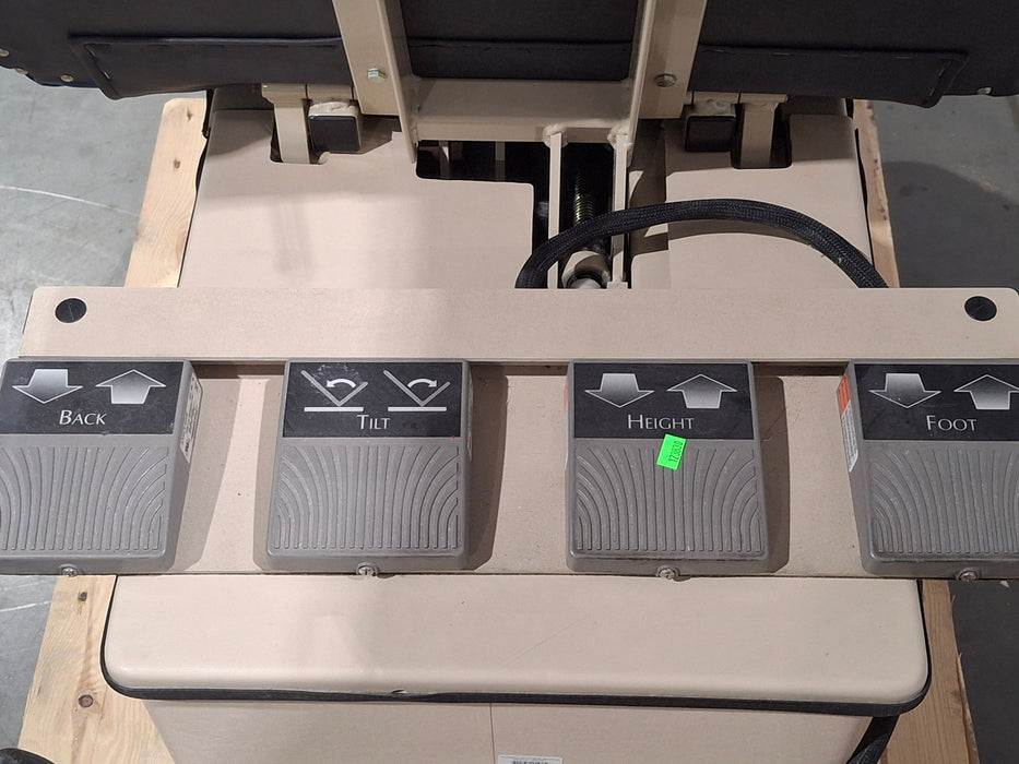 Hill Laboratories Co. HA90W Wound Care Chair