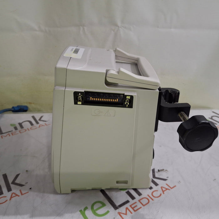 CareFusion CareFusion Alaris 8015 Large Screen POC Infusion Pump Infusion Pump reLink Online