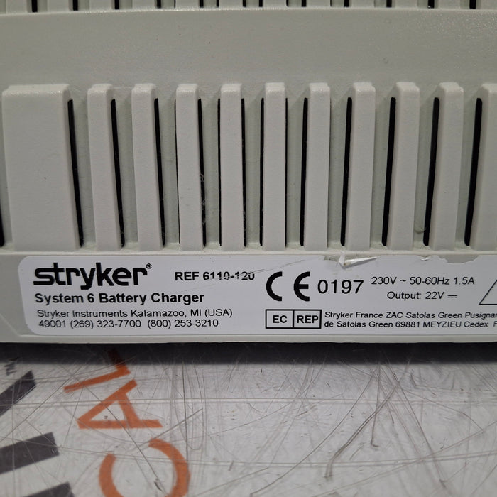 Stryker System 6 6110-120 Battery Charger