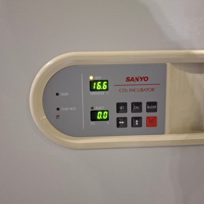 Sanyo MCO-17AIC CO2 Incubator