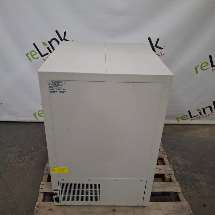New Brunswick Scientific Innova 4230 Refrigerated Incubator Shaker