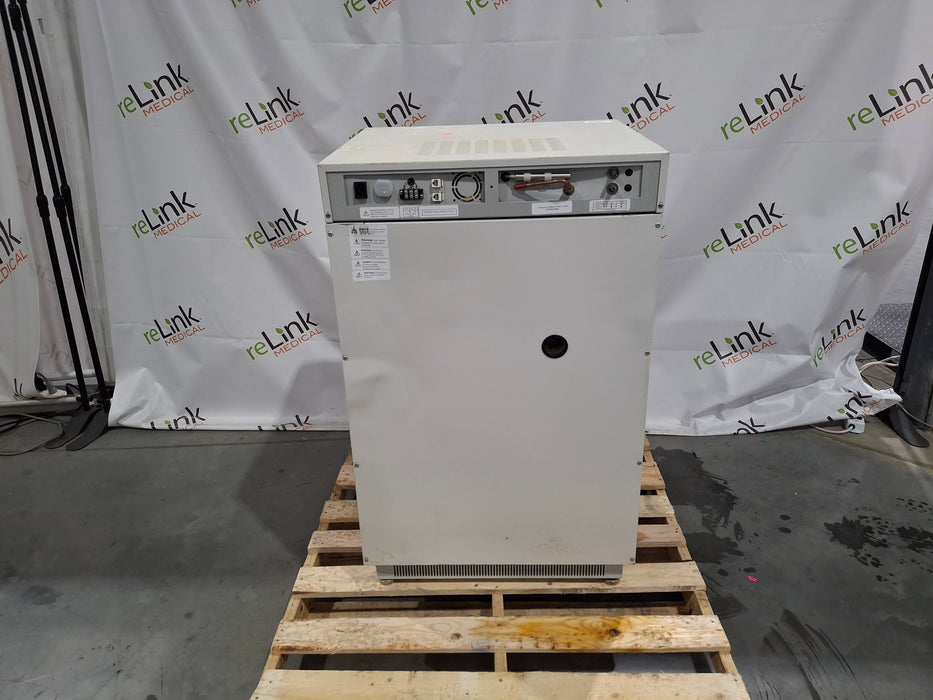 Thermo Scientific Isotemp Water Jacketed CO2 Incubator