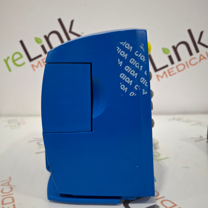 GE Healthcare Dinamap V100 - NIBP, SpO2, Temp Vital Signs Monitor