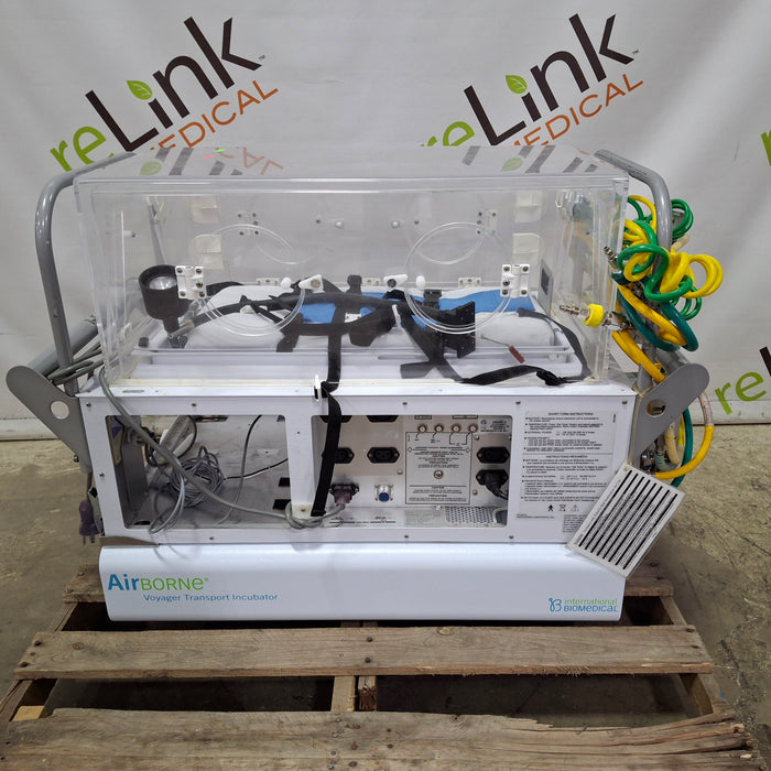 Airborne PulseOx Voyager Transport Incubator
