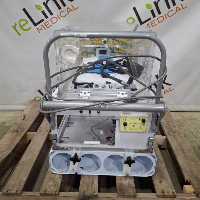 Airborne PulseOx Voyager Transport Incubator