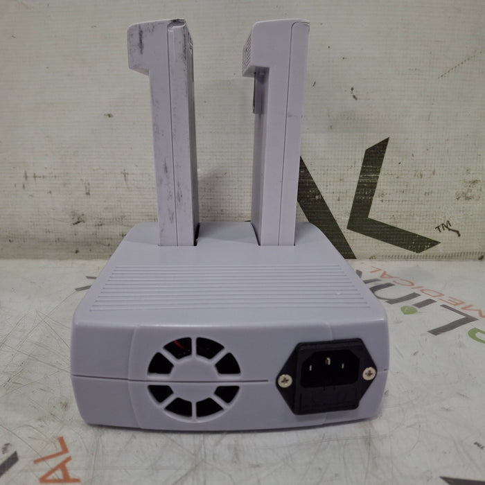 CareFusion ReVel Battery Charger