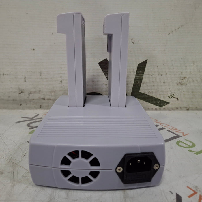 CareFusion ReVel Battery Charger