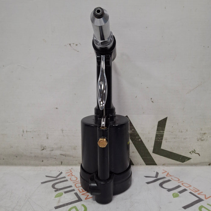 Central Pneumatic 62685 1/4" Air Hydraulic Riveter