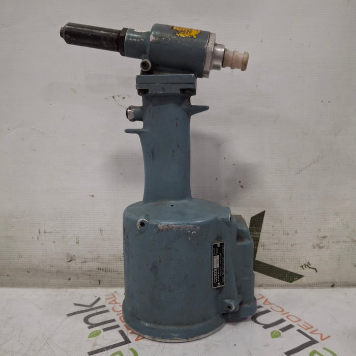 Cherry G743 Pnuematic Riveter