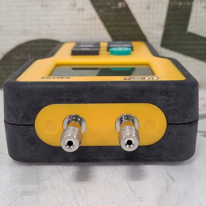 UEI Test Instruments EM152 Differential Manometer