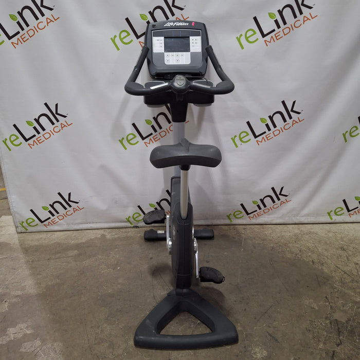 Life Fitness 95c Lifecycle Upright Bike