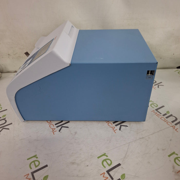 Thermo Scientific Multiskan GO Spectrophotometer