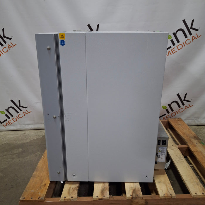 New Brunswick Scientific Galaxy 170 R CO2 Incubator