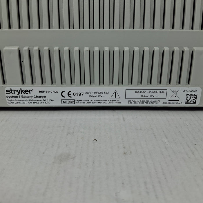 Stryker System 6 6110-120 Battery Charger