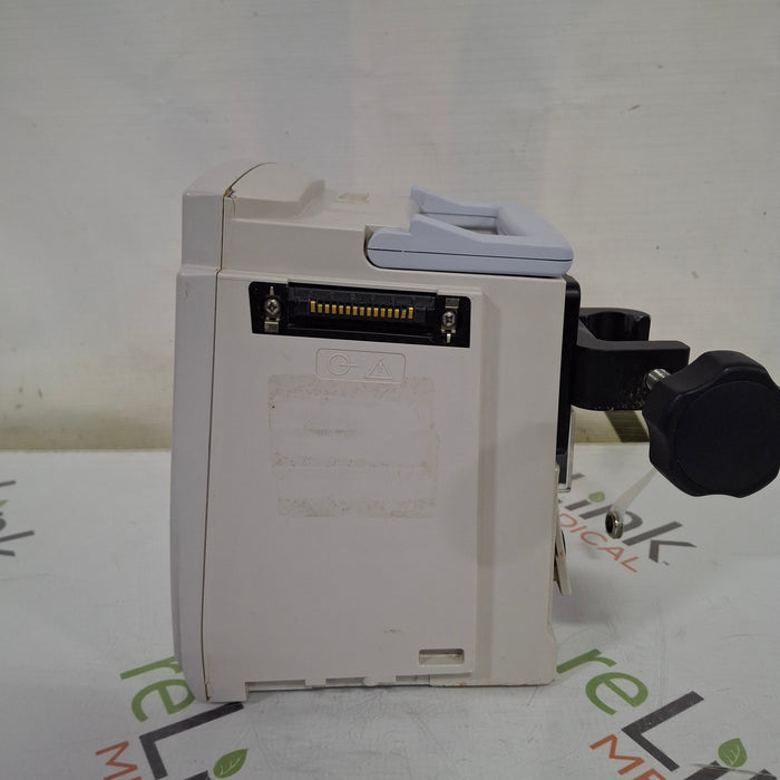 CareFusion Alaris 8015 Large Screen POC Infusion Pump
