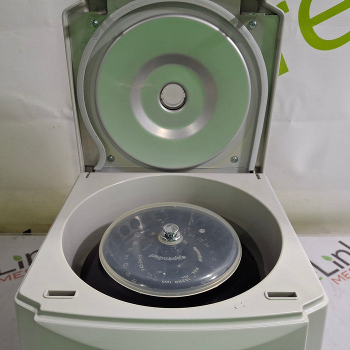 Eppendorf 5415D Centrifuge