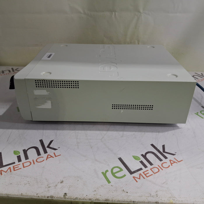 Stryker L9000 Light Source